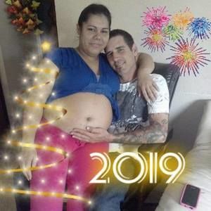 Meet your Posher, Iris kenia